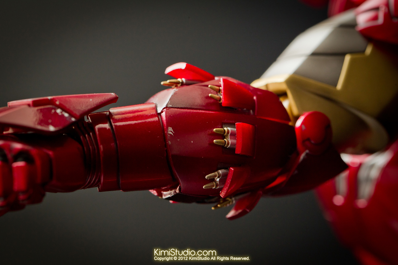 2012.09.01 Hot Toys Iron Man Mark VI-030