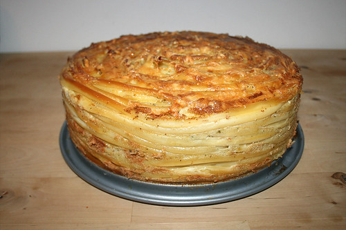 53 - Makkaroni-Torte mit Schinken & Gemüse in Gorgonzolacreme - Fertige Torte / Macaroni tarte with ham, vegetables & gorgonzola cream - finished tarte