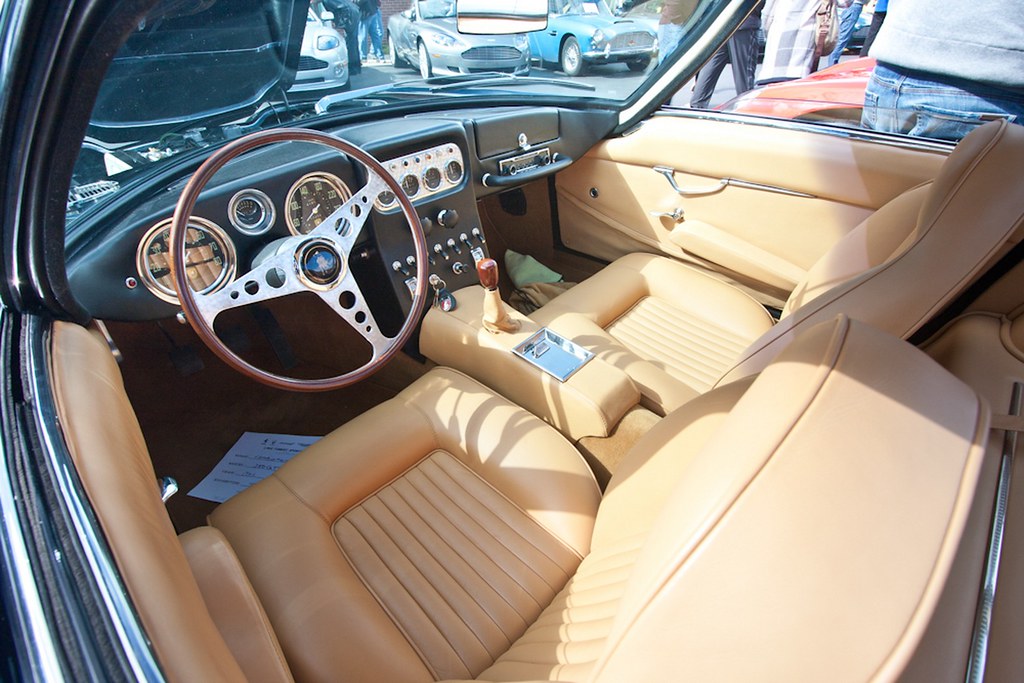 Lambo 350GT Interior