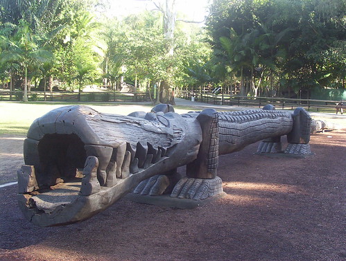 Gaint Wooden Croc Carving by holidaypointau