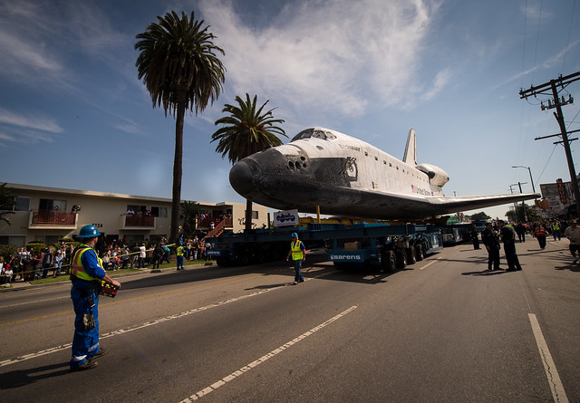 Space Shuttle Endeavour Move (201210130050HQ)
