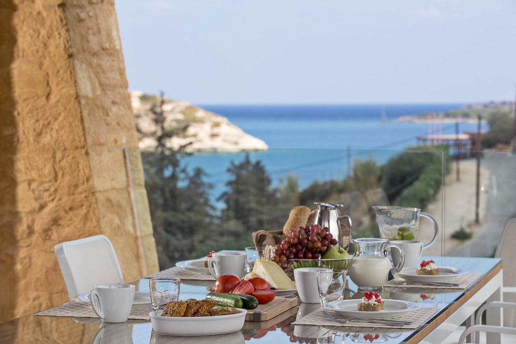 Luxury Villa in Crete - Breakfast with a View