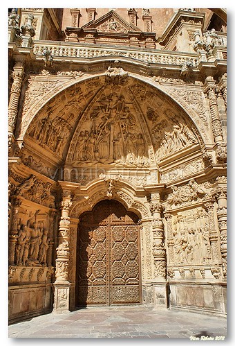 Portal principal da catedral de Astorga by VRfoto
