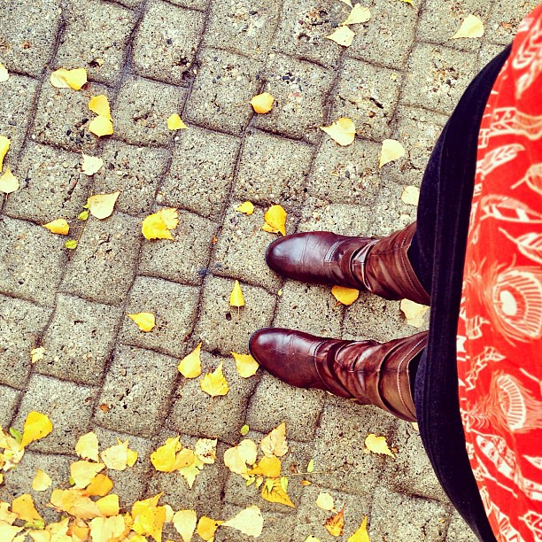fall leaves + @wikstenmade tank + new boots = <3