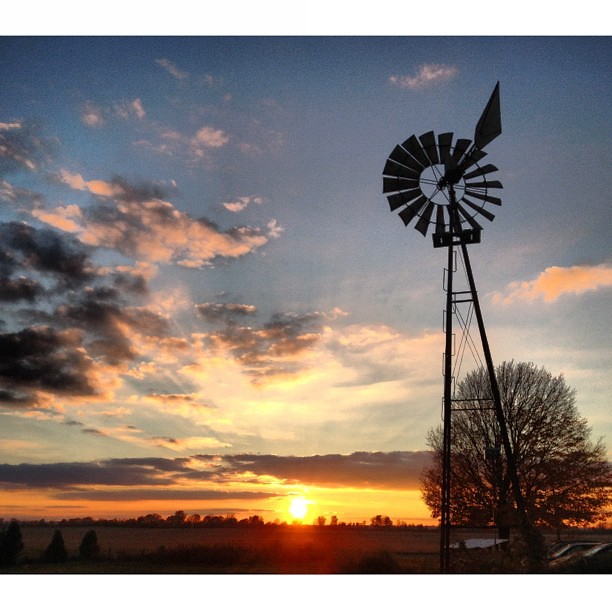 Another Perfect Sunset #sky #squaready #prairie #perfectfallday