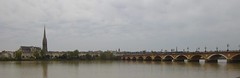 Bordeaux : autour du fleuve.