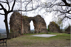Burgruine Neuhaus am Klausenbach  (A)  Vasdobra vára B