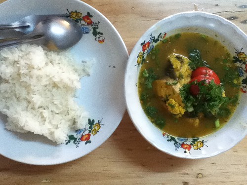 15泰铢糯米饭+鱼汤