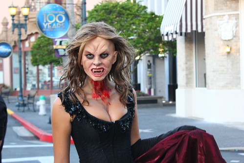 Daytime at Halloween Horror Nights 2012