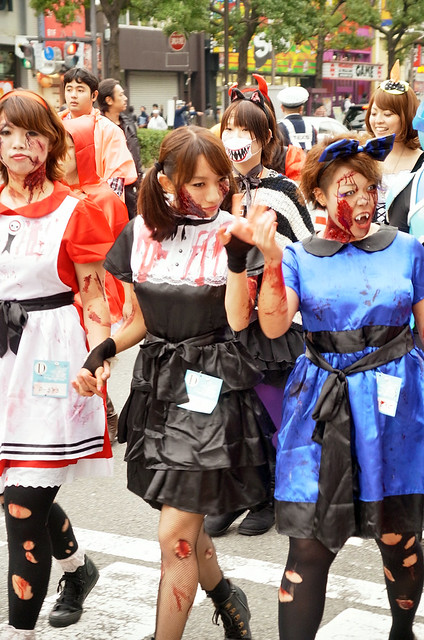 Kawasaki-Halloween-2012-Parade-55-R0022724
