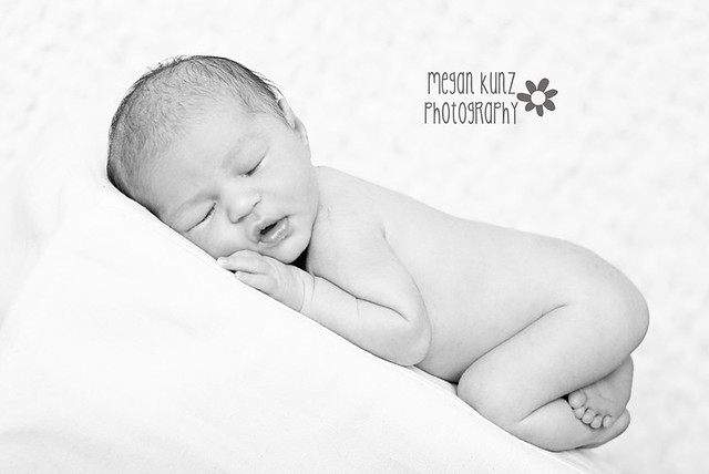 Waco Texas Photographer Megan Kunz Photography Abigail B Newborn 6-2blog
