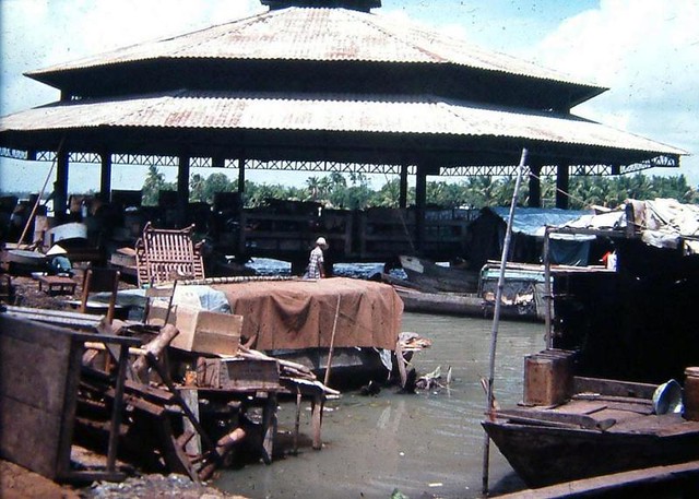 Phu cuong Market 1968-69