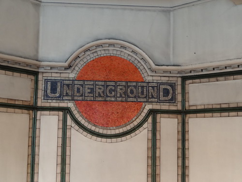 Tiled Underground logo at Maida Vale