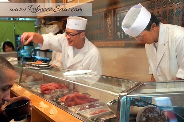 Tsukiji market - sushi dai - best sushi-009