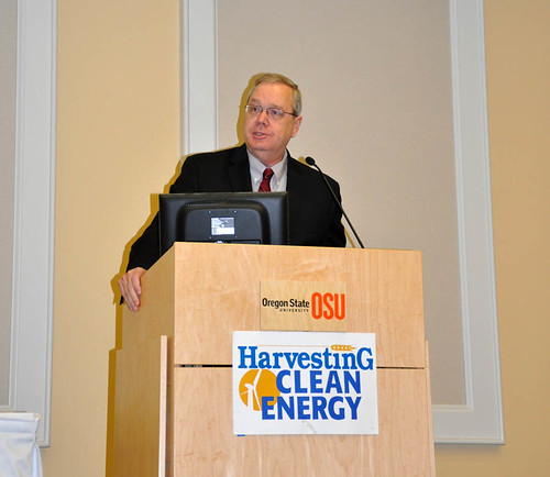 Under Secretary Tonsager delivers the keynote address at the Harvesting Clean Energy Conference in Oregon.