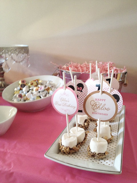 blushprintables_glam_minnie_mouse_first_birthday_party_smores_pops
