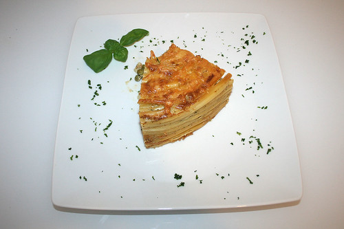 55 - Makkaroni-Torte mit Schinken & Gemüse in Gorgonzolacreme / Macaroni tarte with ham, vegetables & gorgonzola cream - Serviert