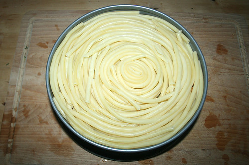 47 - Mit Nudeln abschließen / Add final noodle layer