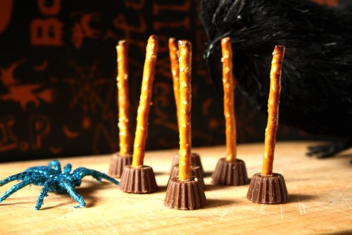 Easy Halloween Witch Brooms