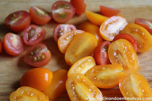 Compota de tomates con huevos escalfados (9)