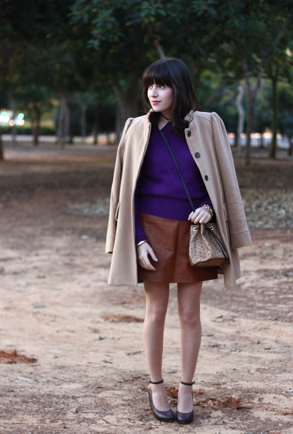 acne_sweater_topshop_leather_skirt4