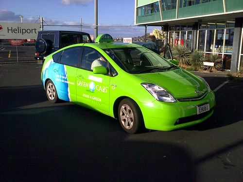 green taxi in Auckland, NZ (by: Mark Drechsler, creative commons)
