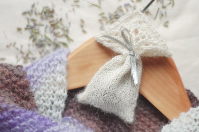 knit lavender sachet