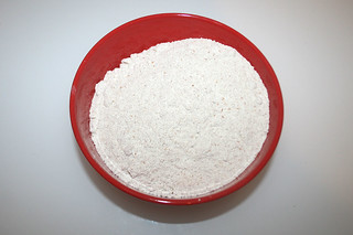 01 - Zutat Dinkelvollkornmehl / Ingrdient spelt whole wheat flour