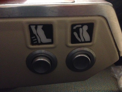 2 boutons de réglage du siège
