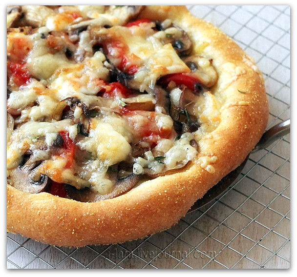 Выбор ингредиентов для слоеного дрожжевого теста пиццы