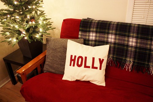 canvas-christmas-pillows