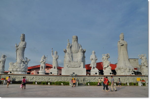 Large Statues Facing the Sea @ Tua Pek Gong Temple