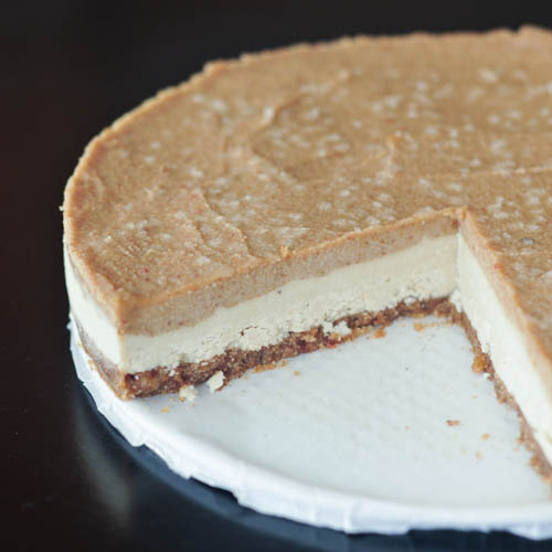 Salted Caramel Cheesecake – Gluten-free, Vegan + Sugar-free