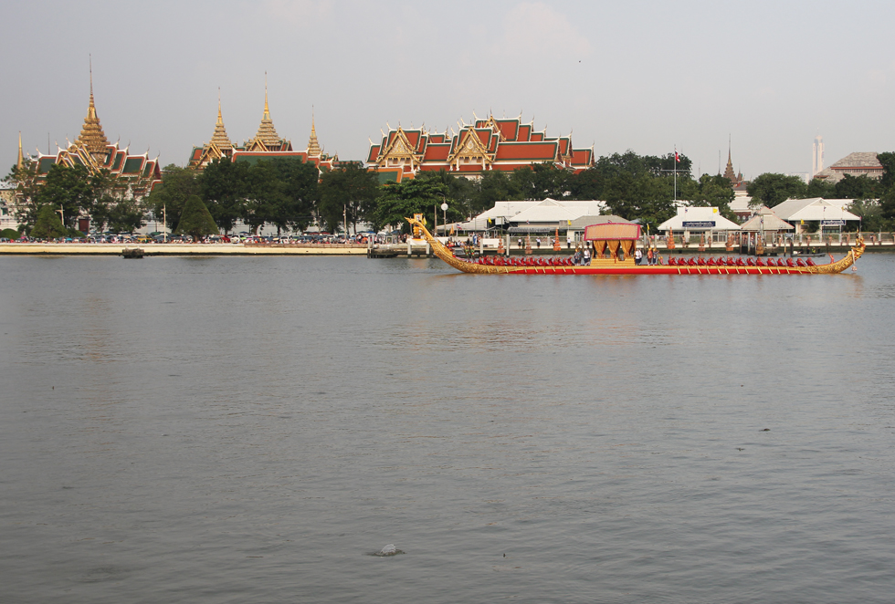 Calmness of the Chao Phraya River