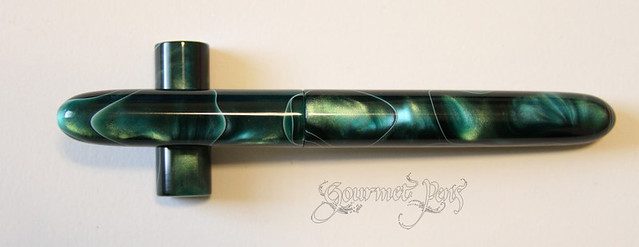 Ken Cavers Green Swirl Cigar Fountain Pen