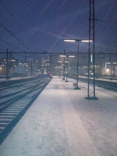 snow @ amsterdam central station