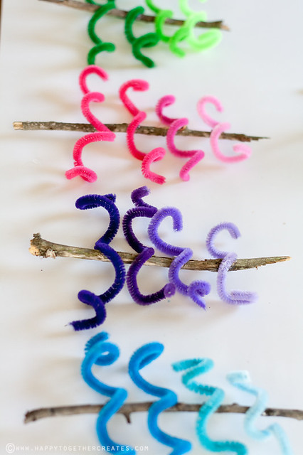 Curly Pipe Cleaner Tree Ornaments DIY