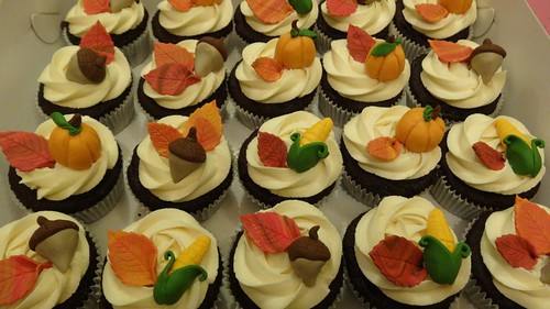 Thanksgiving Cupcakes by CAKE Amsterdam - Cakes by ZOBOT
