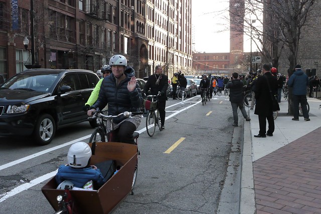 Inaugural bike ride on Dearborn Street two-way cycle track