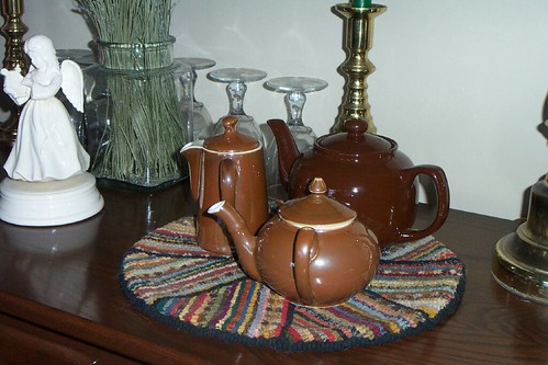 My new vintage brown tea & coffee pots from England