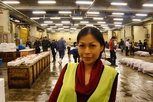 rebecca saw blog - tsukiji market-001