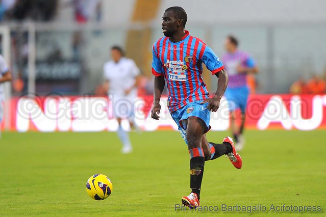 Souleymane Doukara in azione