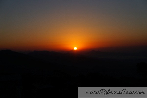 sunrise - sarangkot Nepal - rebeccasaw blog