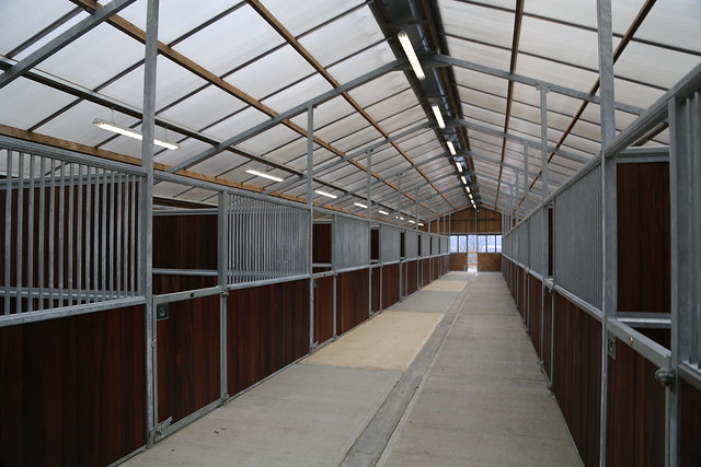 "American barn" type stables from Monarch at Shooters Hill equestrian centre