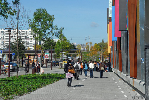 Beaulieu shopping district, Ile de Nantes (courtesy of SAMOA)