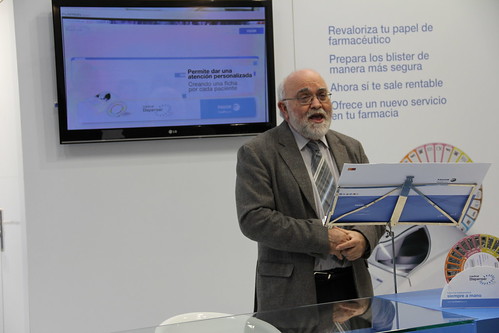 Ángel Garai, presidente del Consejo de Farmaceúticos de Euskadi, en la presentación de Fagor Healthcare.