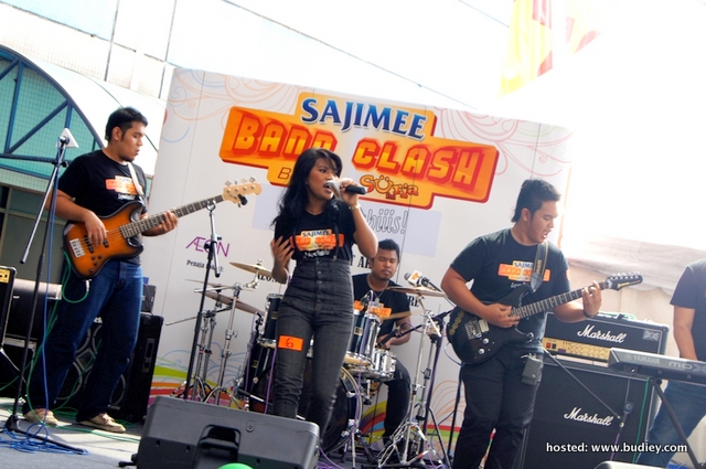 Pelajar Uitm Juara Sajimee Band Clash Bersama Suria Fm