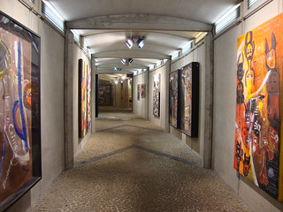 Underground gallery