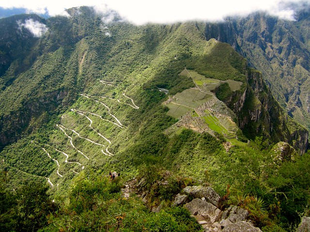 view from top of wayan picchu