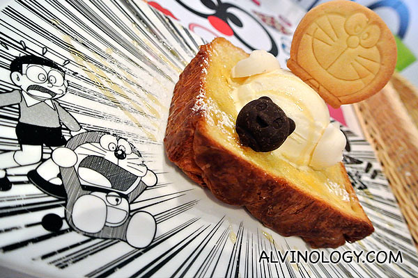 Rachel and I ordered this Doraemon ice cream toast to share